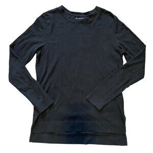 Athleta Activewear Black Long Sleeve Shirt Yoga Workout Casual Womens Size Small